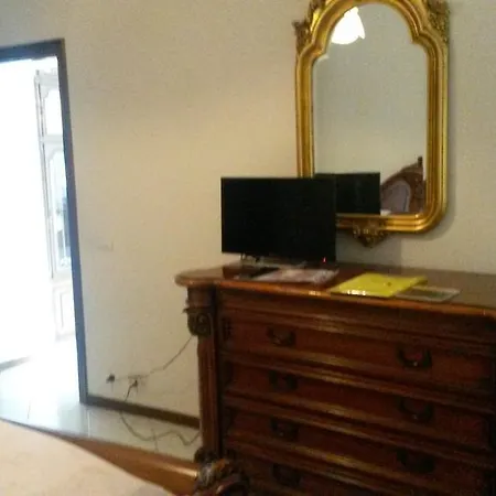 Bed & Breakfast La Casa Del Nonno Zambonate 2*